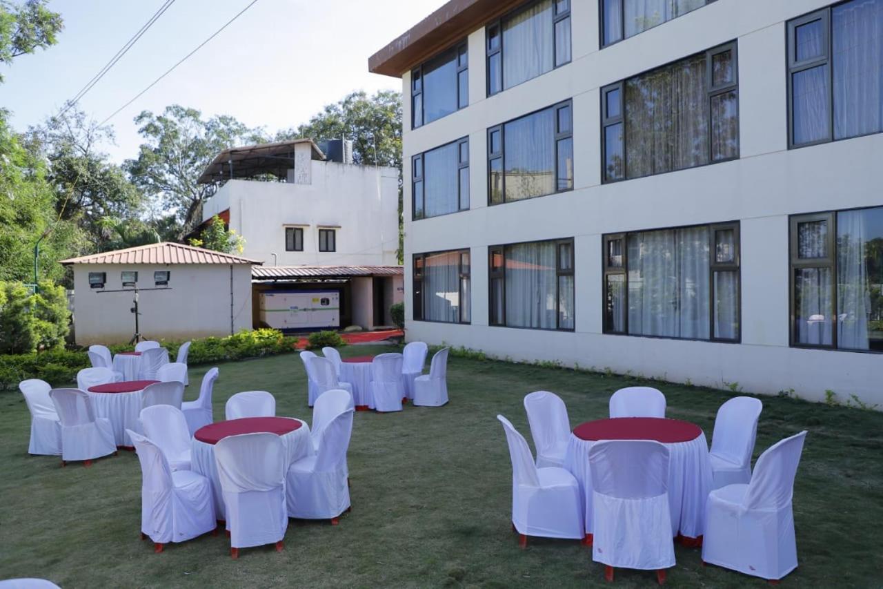 Hotel Royal Orbit Panchgani Exterior foto
